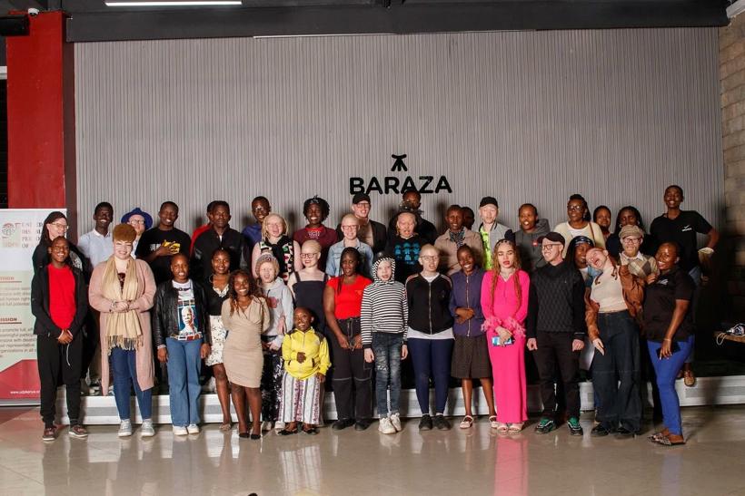 A large group of Black Albinism community members together.